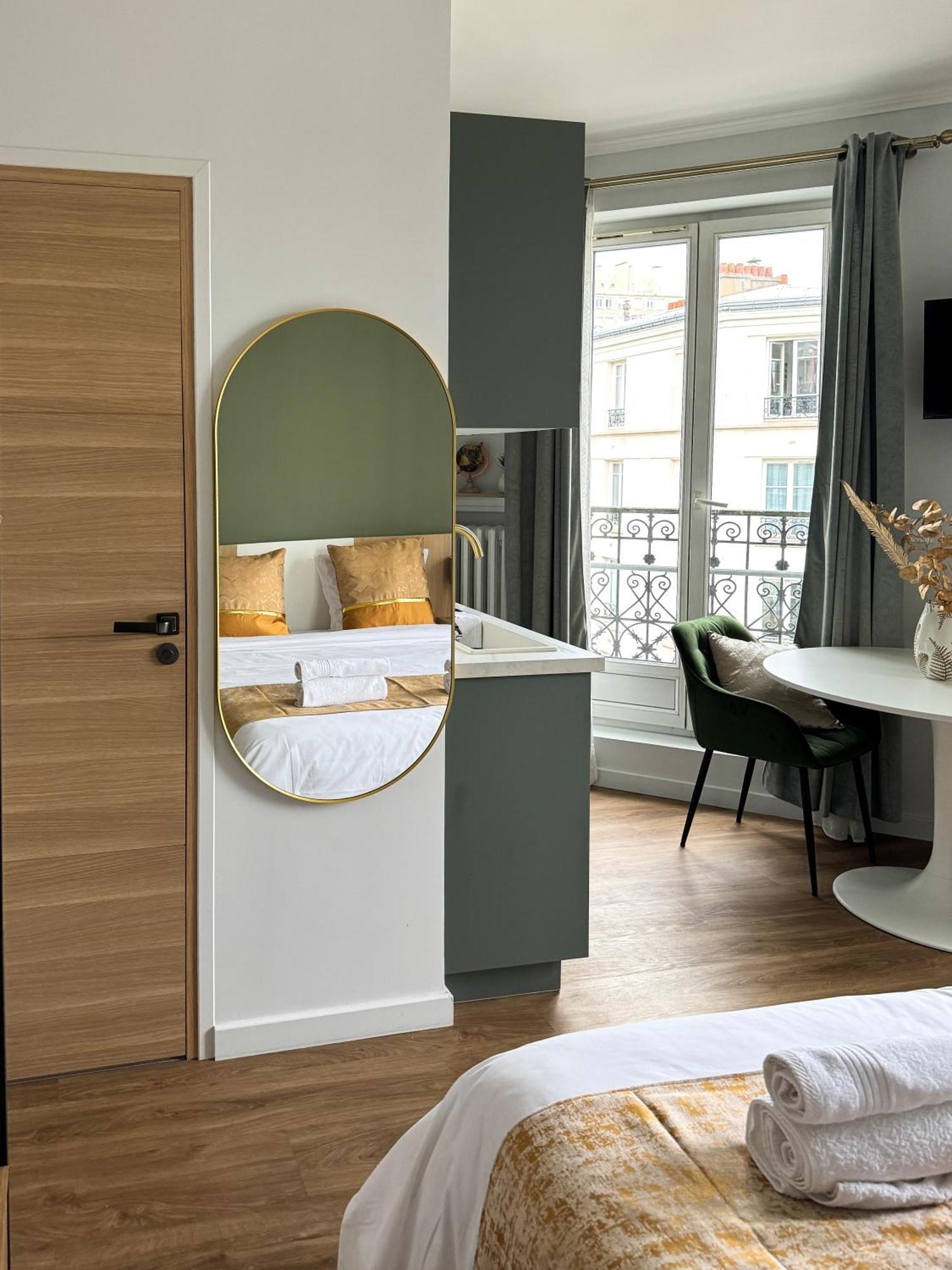 Studio De Charme Parisien Levallois-Perret Zewnętrze zdjęcie
